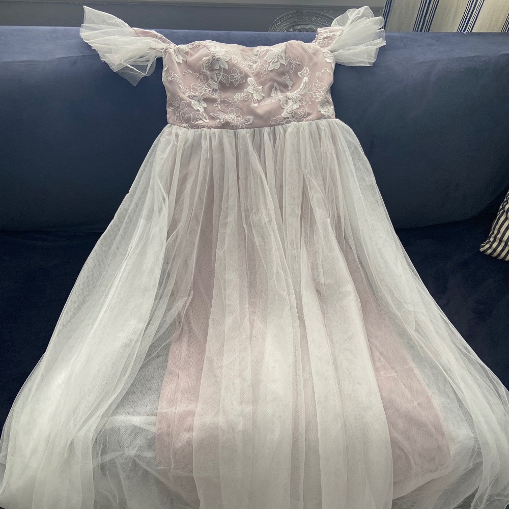 Off shoulder tulle gown